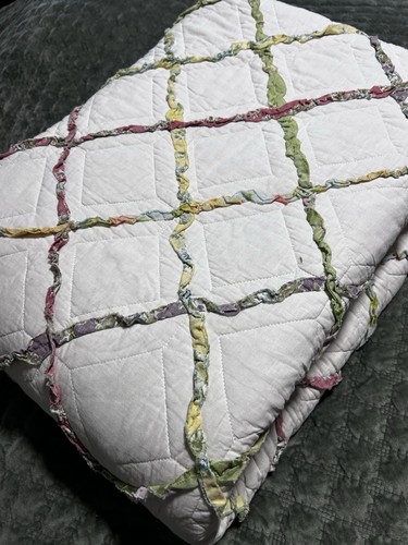 Laura ashley quilt cottagecore - laura,