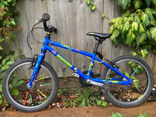 Squish blue premium hybrid - 18",