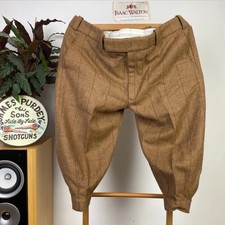 Isaac Walton Bespoke (40W)