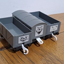 tomy trackmaster thomas the