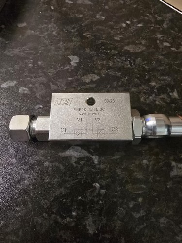 Double pilot operated check - double,