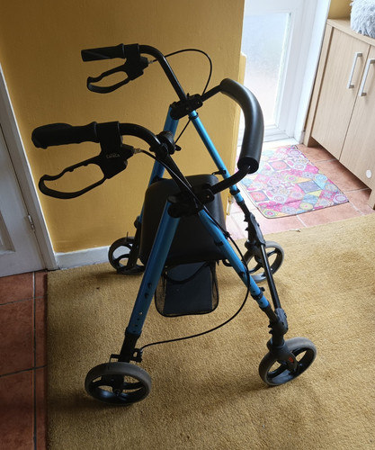 Careco breeze 4 wheel - breeze, ii