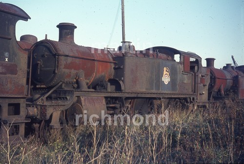 Barry scrapyard gwr - scrapyard, ex
