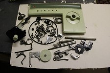 SINGER SEWING  527 machine