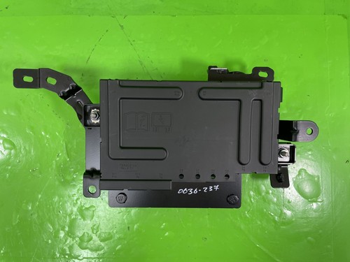 Land rover defender l663 front - rover,