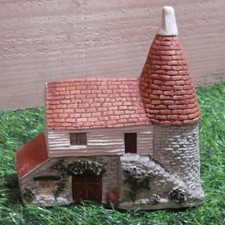 OLD OAST HOUSE BABBACOMBE POTTERY ORNAMENT PHILIP LAURESTON ENGLAND