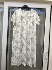 Ladies Nightdress (LA Marquise) Short Sleeve Size M/L Standard Length Cream/Fawn