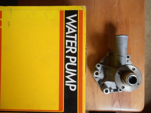Water pump alfa romeo - pump, alfetta