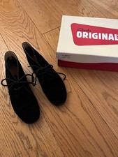 CLARKS ORIGINALS BLACK SUEDE DESERT BOOTS UK SIZE 5 1/2 EU 39 IN ORIGNAL BOX