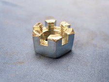 JAGUAR DAIMLER REAR HUB NUT