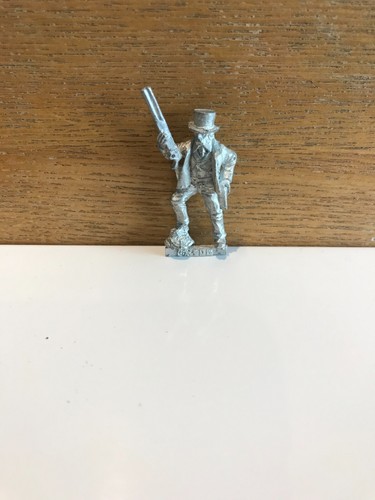 Black scorpion miniatures - black,