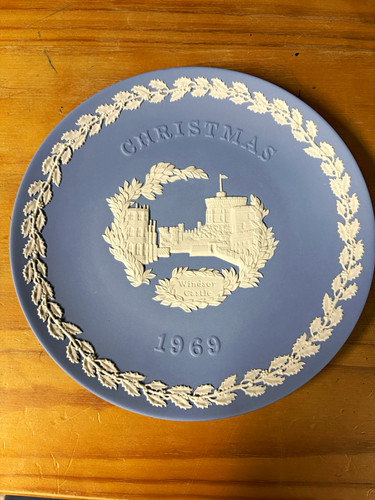 Wedgwood 1969 christmas plate - 1969,
