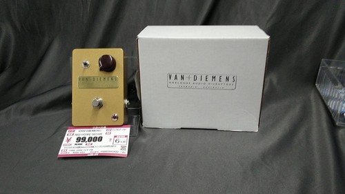 Van diemens red - van,