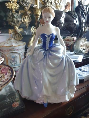 Royal doulton susan figurine - doulton,