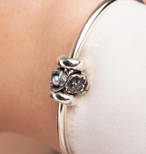 Trollbead buckthorn may - of,