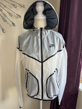 Nike Windrunner Translucent