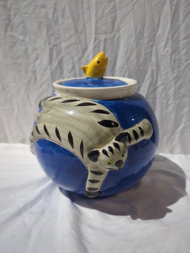 Biscuit barrel cookie jar from - jar,