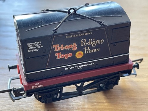 Triang r561 pedigree prams - pedigree, box