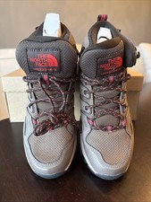 Womens Size 7.5 The North Face