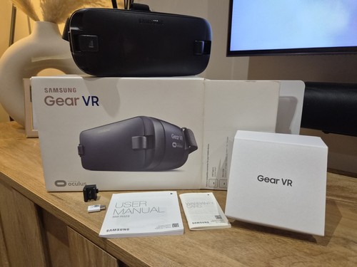 Samsung gear smartphone - gear, vr