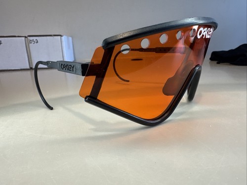 Vintage oakley factory - oakley,