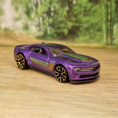 Hot wheels chevy camaro - hot, '13