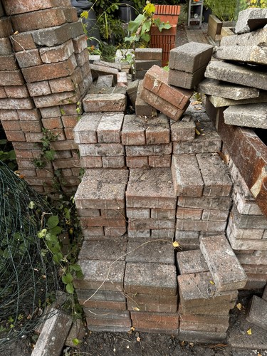 Block pavers and paving slabs - block,
