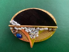 Beautiful Marena Handarbeit brooch/pendant