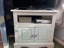 Corona Corner Tv Stand