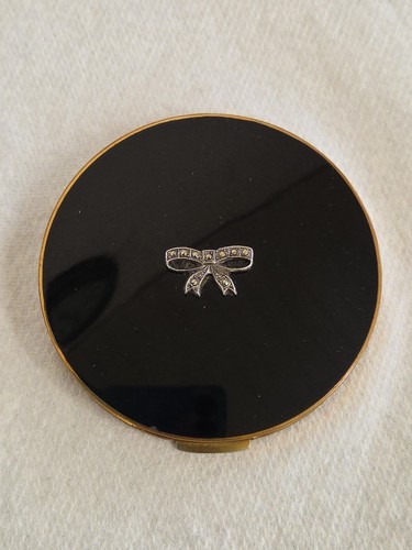 Vintage stratton gold - vintage,