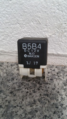 Mazda mx5 b5b4 fuel relay - b5b4,