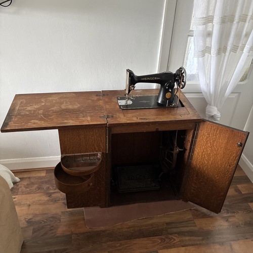 Antique singer sewing machine - antique,