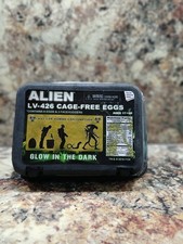 NECA Alien LV426 Cage Free