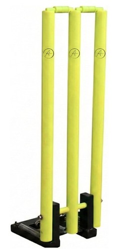 Cricket wickets with bails - cricket, –