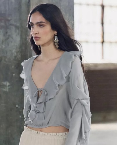 Zara flowing ruffled blouse