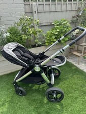 Mama and papas Ocarro pram