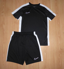 NIKE DRI-FIT ACADEMY T-SHIRT &