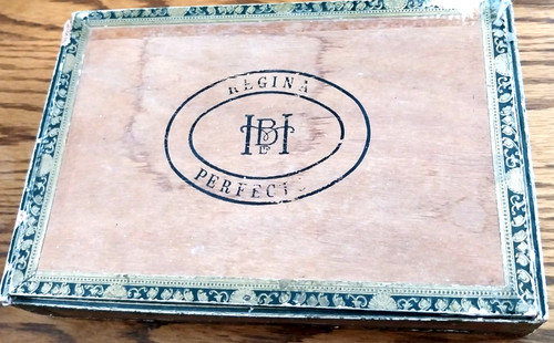 Regina perfecto cigar box - perfecto,