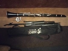 Bundy 577 Clarinet With Music