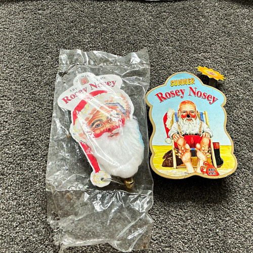 Rosey nosey ale - nosey, plastic
