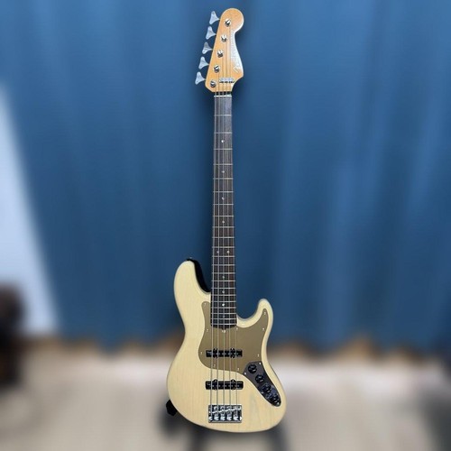 Fender deluxe jazz bass - deluxe, v