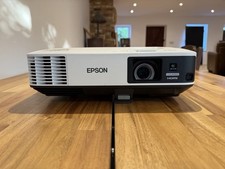 Epson EB-2250 5000 Lumens Full HD 1080p Projector 2x HDMI 202h use 