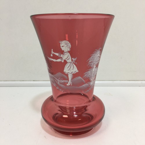 Mary gregory style cranberry - style,