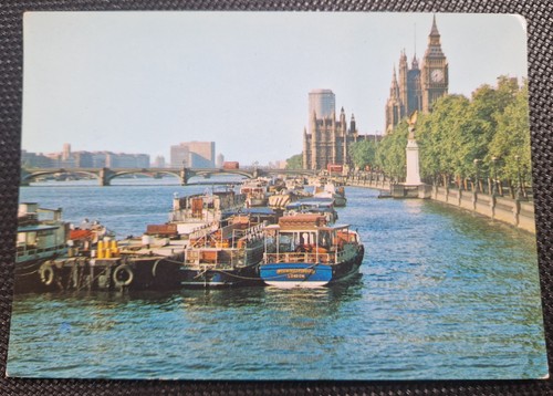 Victoria embankment river - &,