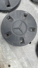 Genuine Mercedes Vito w447 190mm Wheel Plastic Centre Hub Cap.  A4474011600