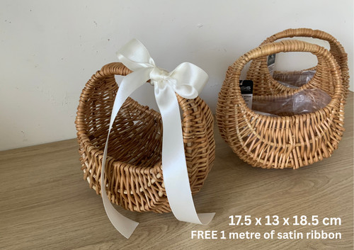 Bridesmaid flower gift - gift, basket