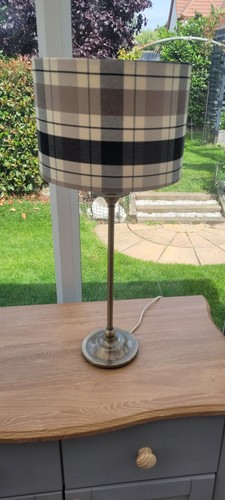Black and beige check 30cm