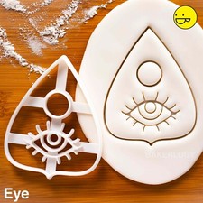 Planchette Eye cookie cutter -