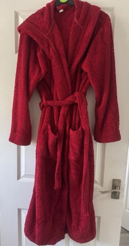 Red size medium soft warm - soft,