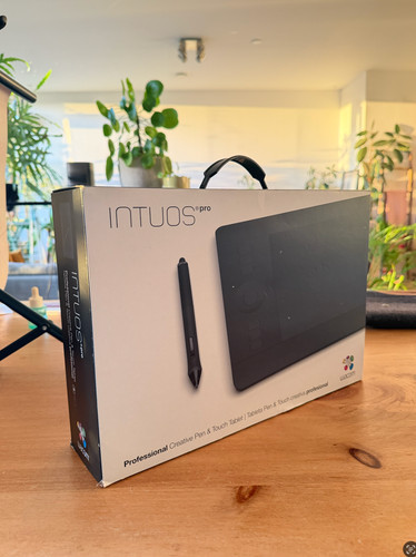 Wacom intuos pro small - intuos,
